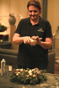 Sfeerimpressie workshop bloemschikken bij het Bloemenhuisje
